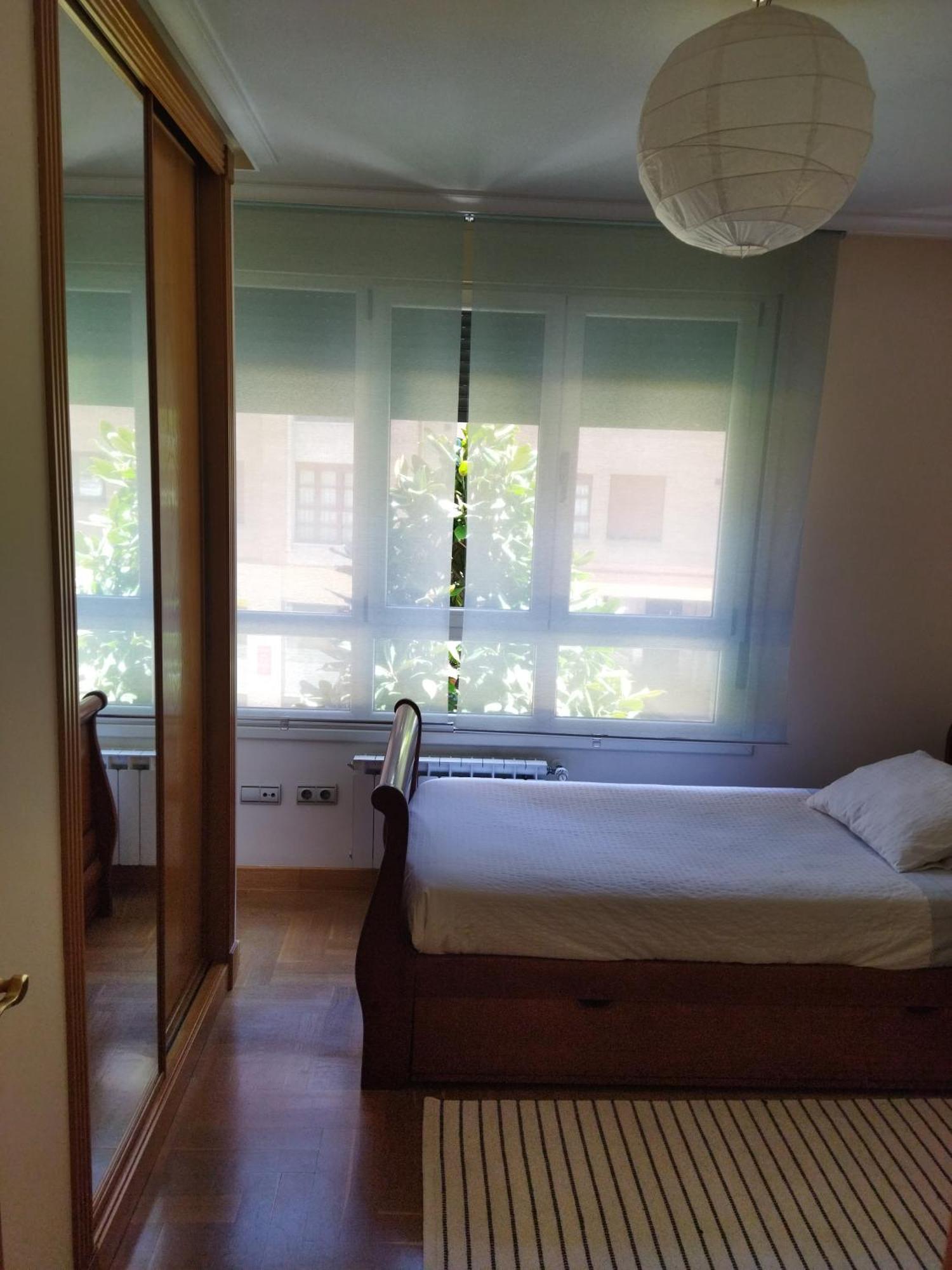 Centrico Apartamento Oviedo Parking Y Wifi Gratuitos Admite Mascotas Eksteriør billede